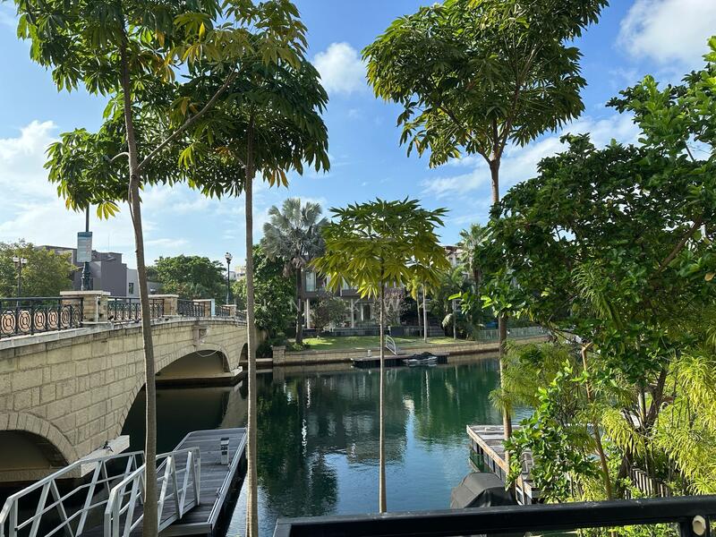 For Sale - Ocean 8