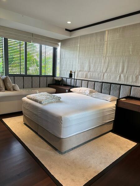 For Sale - Ocean 8