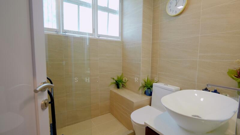 L2 Master Bedroom Suit