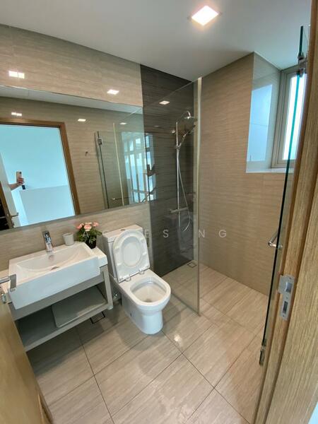 NEWest, 3 West Coast Drive, 4 Bedrooms, 2,863 sqft, Apartment For Rent, by Agnes Ng, 24995647 - Bathroom at 3rd Storey  - PropertyGuru.com.sg