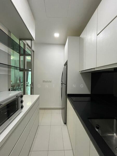 NEWest, 3 West Coast Drive, 4 Bedrooms, 2,863 sqft, Apartment For Rent, by Agnes Ng, 24995647 - Dry Kitchen with Induction Cooker  - PropertyGuru.com.sg
