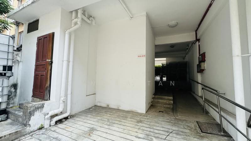 Freehold Commercial Property in City Fringe, Eunos / Geylang / Paya Lebar, 6,131 sqft, Office For Sale, by Sandra Tan, 24996199 - CommercialGuru.com.sg