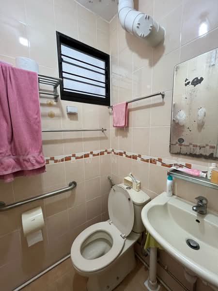 419 Ang Mo Kio Avenue 10, 419 Ang Mo Kio Avenue 10, 3 Bedrooms, 721 sqft, HDB Flat For Rent, by Gladwin Quek, 24997391 - PropertyGuru.com.sg