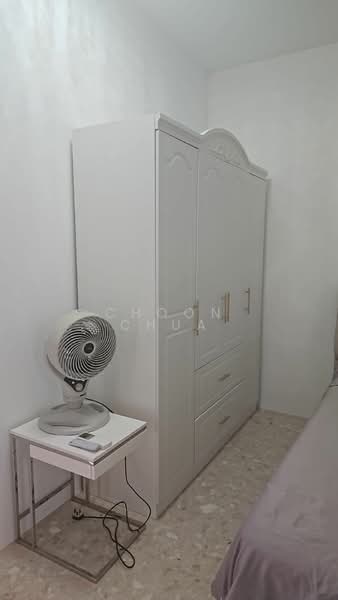 Summerdale, 10 Boon Lay Drive, Boon Lay / Jurong / Tuas, Room Rental, 100 sqft, Condominium For Rent, by Elsie Chua, 24997459 - PropertyGuru.com.sg