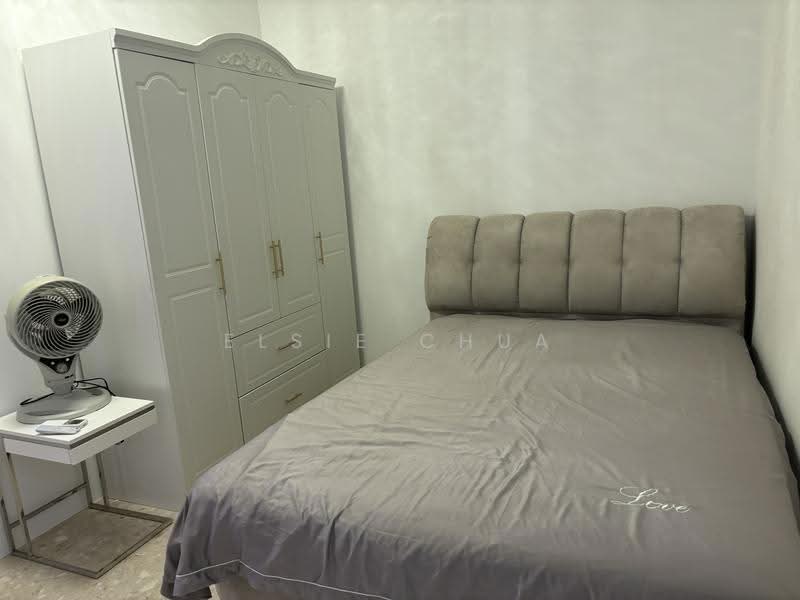 Summerdale, 10 Boon Lay Drive, Boon Lay / Jurong / Tuas, Room Rental, 100 sqft, Condominium For Rent, by Elsie Chua, 24997459 - Bedroom - PropertyGuru.com.sg