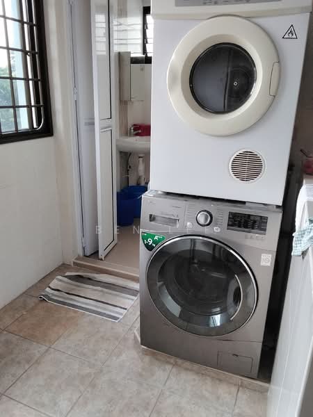 631 Ang Mo Kio Avenue 4, 631 Ang Mo Kio Avenue 4, 2 Bedrooms, 721 sqft, HDB Flat For Rent, by Ben Lee, 24999677 - PropertyGuru.com.sg