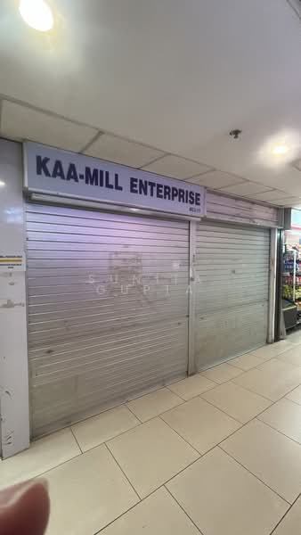 Lucky Plaza, 304 Orchard Road, Orchard / River Valley, 388 sqft, Mall Shop For Sale, by Sunita Gupta, 25000537 - CommercialGuru.com.sg