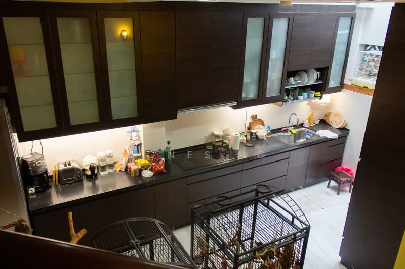 Shophouse at Spottiswoode Park. Suits Residence or Home Office, Spottiswoode Park, 2 Bedrooms, 2,100 sqft, Conservation House For Rent, by Agnes Ng, 25000655 - PropertyGuru.com.sg