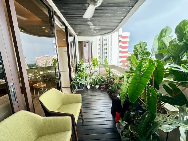 Ocean Park, 528 East Coast Road, 4 Bedrooms, 2,110 sqft, Condominium For Rent, by Jason Ang, 25001536 - Living balcony - PropertyGuru.com.sg