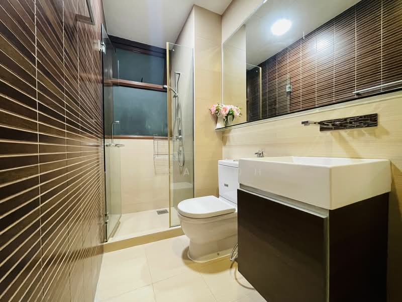 Bluwaters, 195B Jalan Loyang Besar, 3 Bedrooms, 1,130 sqft, Apartment For Rent, by Vera Loh, 25001630 - Common Bathrrom - PropertyGuru.com.sg