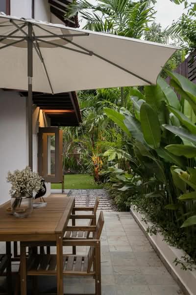 See to Appreciate Newly Renovated Resort Styled Semi D at Jln Soo Bee near Simei MRT, , 6 Bedrooms, 4,000 sqft, Semi-Detached House For Rent, by Kevin Koh, 25004085 - PropertyGuru.com.sg