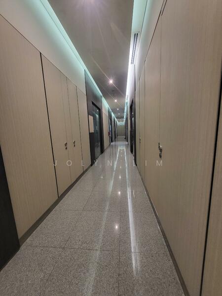 SBF Center, 160 Robinson Road, 624 sqft, Office For Sale, by Jolyn Lim, 25004963 - Level Corridor - CommercialGuru.com.sg