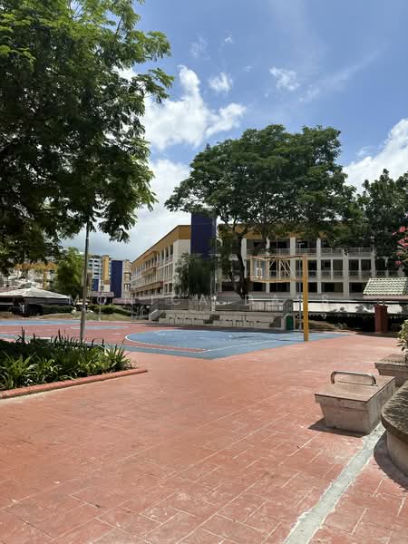 209 Tampines Street 21, 209 Tampines Street 21, 2 Bedrooms, 807 sqft, HDB Flat For Rent, by Monica Dass, 25006098 - PropertyGuru.com.sg