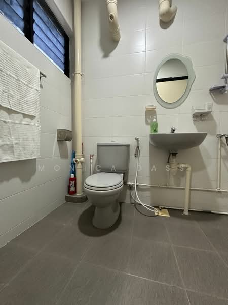 209 Tampines Street 21, 209 Tampines Street 21, 2 Bedrooms, 807 sqft, HDB Flat For Rent, by Monica Dass, 25006098 - PropertyGuru.com.sg