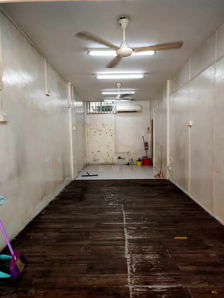 453A Ang Mo Kio Avenue 10, 453A Ang Mo Kio Avenue 10, 300 sqft, Shop / Shophouse For Rent, by Richard Ho SW, 25006556 - CommercialGuru.com.sg