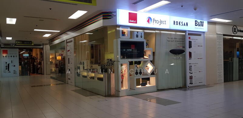 The Adelphi, 1 Coleman Street, 452 sqft, Mall Shop For Sale, by Alvin Chua, 25006721 - CommercialGuru.com.sg