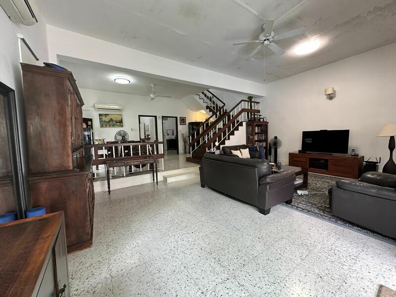 Duchess Gardens, Duchess Avenue, 4 Bedrooms, 2500 sqft, SemiDetached