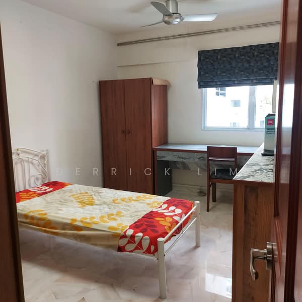 341 Jurong East Avenue 1, 341 Jurong East Avenue 1, Room Rental, 100 sqft, HDB Flat For Rent, by Derrick Lim, 25008423 - PropertyGuru.com.sg