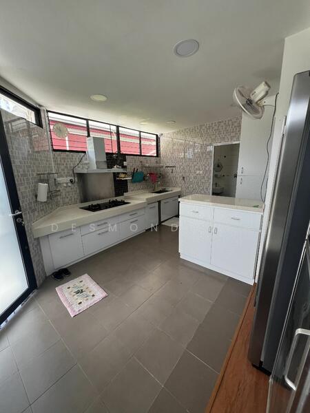 Walk to Macpherson MRT! Spacious renovated rooms!, Jalan chengkek, Room Rental, 180 sqft, Corner Terrace For Rent, by Desmond Tan, 25009117 - PropertyGuru.com.sg