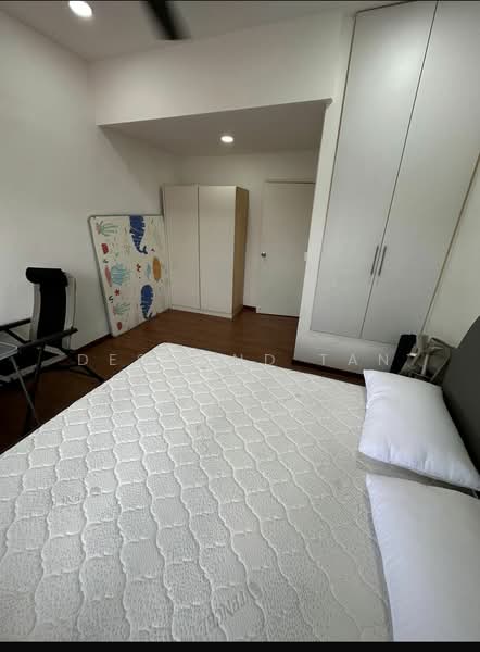Walk to Macpherson MRT! Spacious renovated rooms!, Jalan chengkek, Room Rental, 180 sqft, Corner Terrace For Rent, by Desmond Tan, 25009117 - PropertyGuru.com.sg