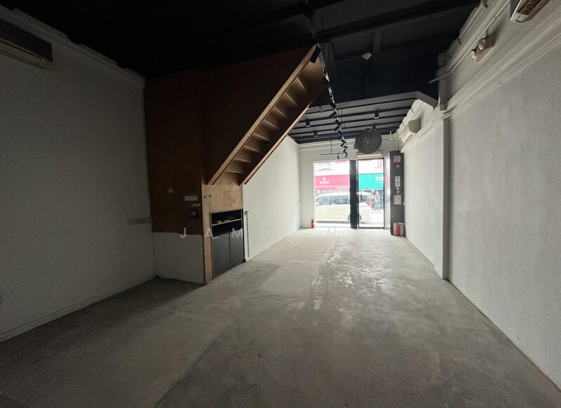 Keong Saik Road, Keong Saik Road, Chinatown / Tanjong Pagar, 1,270 sqft, Shop / Shophouse For Rent, by Jamie Ng, 25009857 - CommercialGuru.com.sg