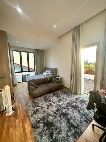 Aida Street, Aida Street, 7 Bedrooms, 4,500 sqft, Semi-Detached House For Rent, by Regin Jong, 25010673 - Lvl 3 Bedroom - PropertyGuru.com.sg