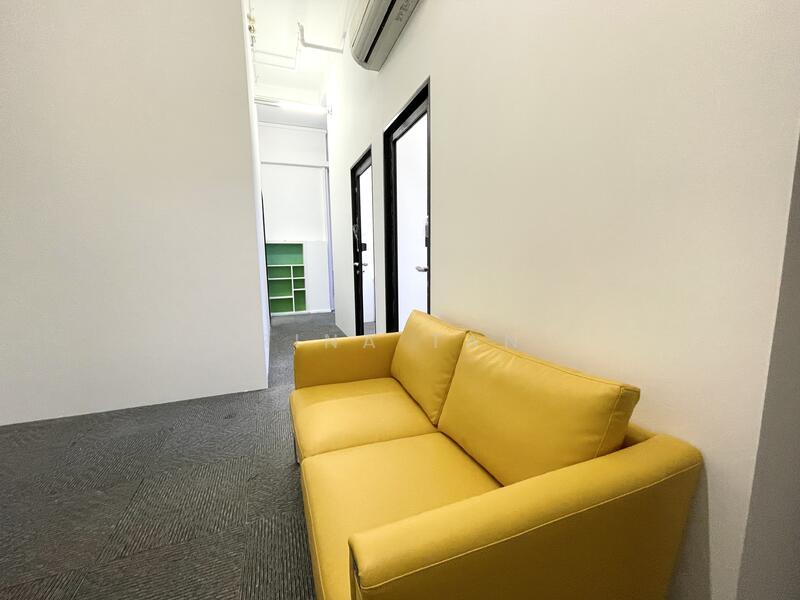 One Commonwealth, 1 Commonwealth Lane, 120 sqft, Light Industrial (B1) For Rent, by Rina Tan, 25010901 - CommercialGuru.com.sg