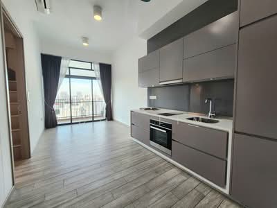 For Rent - J Gateway