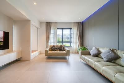 For Rent - Haig Court