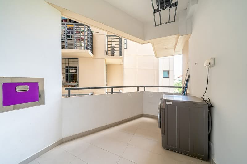 Haig Court, 156 Haig Road, 3 Bedrooms, 1,399 sqft, Condominium For Rent, by Felicia Cai, 25011687 - PropertyGuru.com.sg