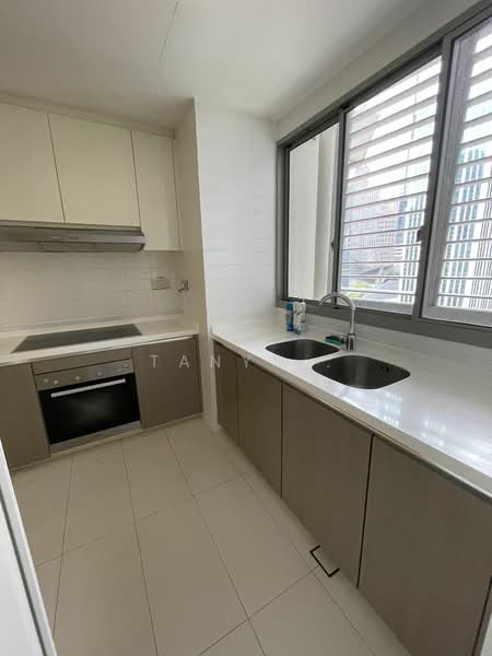 One Shenton, 1 Shenton Way, 3 Bedrooms, 1,569 sqft, Condominium For Rent, by Tanya ., 25011841 - PropertyGuru.com.sg