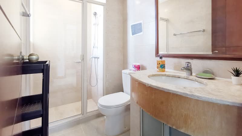 03-04 COMMON BATHROOM