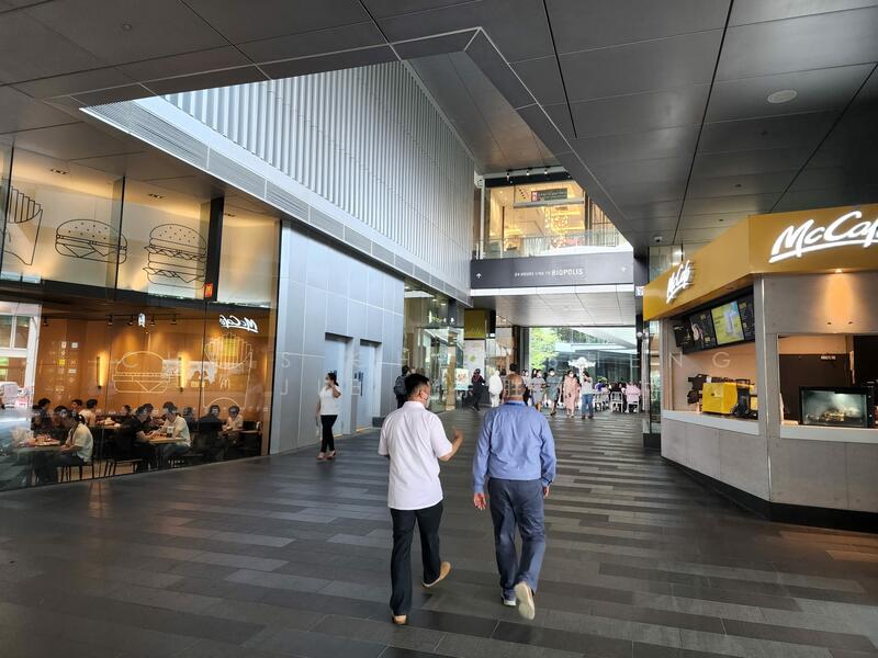 The Metropolis, 9 North Buona Vista Drive, 10,021 sqft, Office For Rent, by Chris Chee Sheng Jie 徐胜杰, 25013955 - CommercialGuru.com.sg