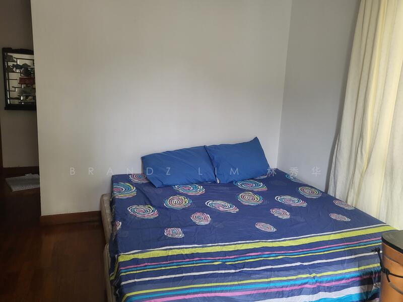 Spacious and fits King size Bed