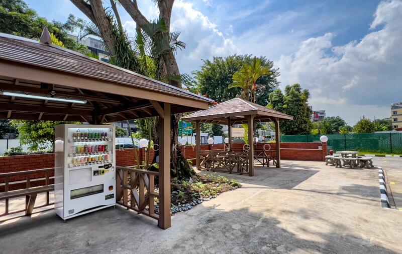 Coliwoo - Pasir Panjang ( Walking distance to NUS ), 404 Pasir Panjang Road, Singapore 118741, 1 Bedroom, 300 sqft, Apartment For Rent, by Ricky Ngo 瑞奇, 25014693 - PropertyGuru.com.sg