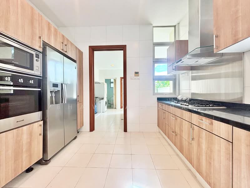 Renovated Bungalow with ALL ensuite rooms + pool + garden, Cotswold Close Braddell Heights Serangoon Gardens, 7 Bedrooms, 6,300 sqft, Bungalow House For Rent, by Bhavina Kaur, 25015809 - PropertyGuru.com.sg