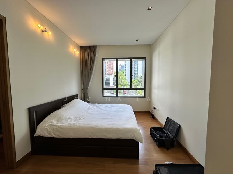 19 Balmoral, 19 Balmoral Road, 3 Bedrooms, 1,770 sqft, Condominium For Rent, by Jovina Lau, 25015888 - PropertyGuru.com.sg