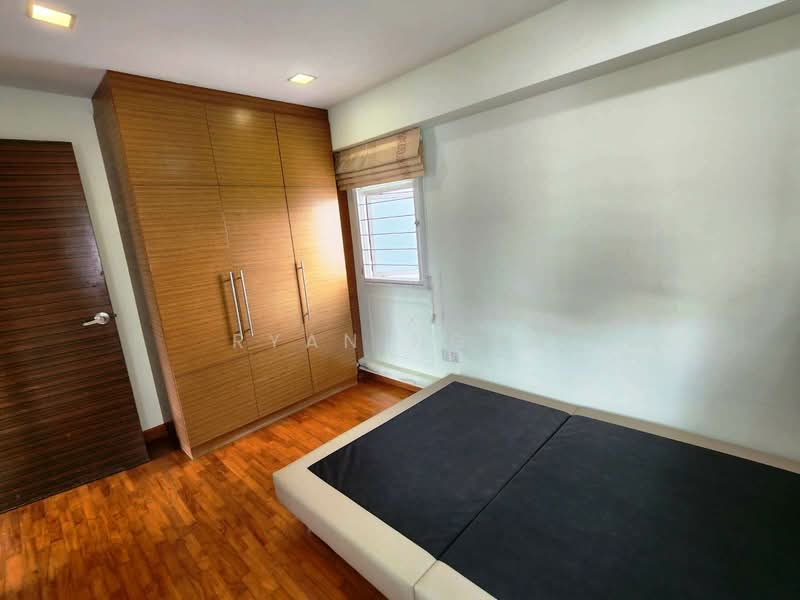 For Rent - 264E Compassvale Bow