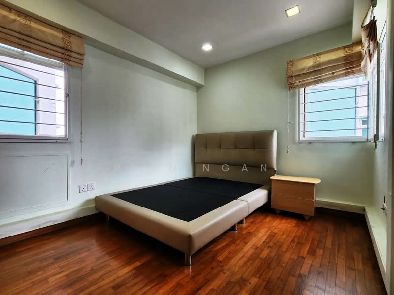 For Rent - 264E Compassvale Bow