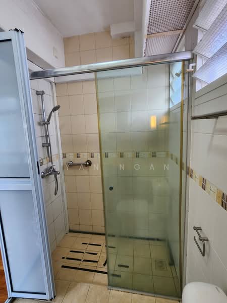 For Rent - 264E Compassvale Bow