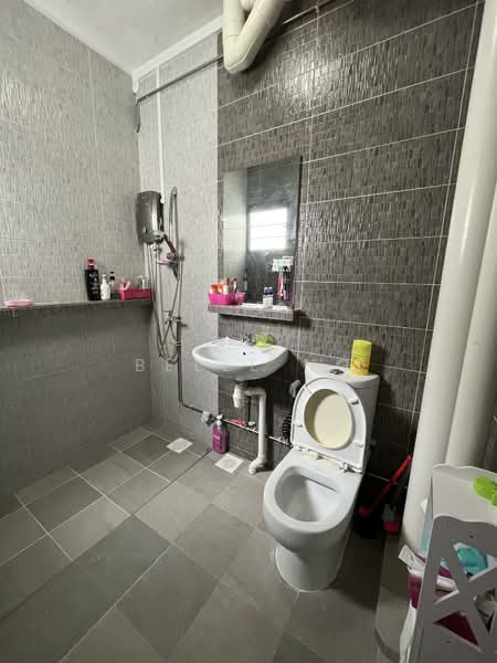 885 Tampines Street 83, 885 Tampines Street 83, 2 Bedrooms, 796 sqft, HDB Flat For Rent, by Belle Ng, 25018289 - PropertyGuru.com.sg