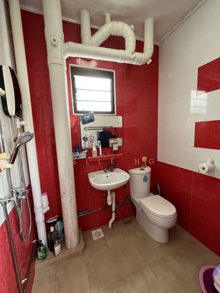 885 Tampines Street 83, 885 Tampines Street 83, 2 Bedrooms, 796 sqft, HDB Flat For Rent, by Belle Ng, 25018289 - PropertyGuru.com.sg