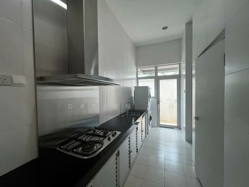 ❤️A Beautiful Namly Estate Semi - Detached near Sixth Ave ❤️, Namly Crescent, 5 Bedrooms, 4,400 sqft, Semi-Detached House For Rent, by Darren Teo, 25018474 - PropertyGuru.com.sg