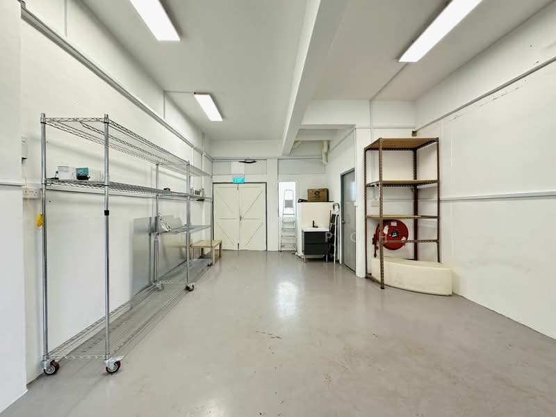 Ready industrial unit above Paya Lebar MRT, , 650 sqft, Light Industrial (B1) For Rent, by Alyssa Poh, 25018702 - CommercialGuru.com.sg
