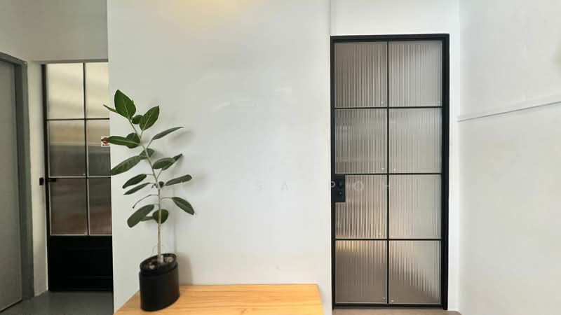 Ready industrial unit above Paya Lebar MRT, , 650 sqft, Light Industrial (B1) For Rent, by Alyssa Poh, 25018702 - CommercialGuru.com.sg