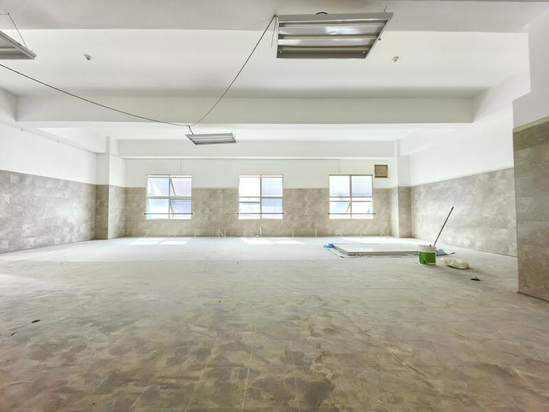 Multiple Catering Kitchen at Kaki Bukit, Kaki Bukit, 277 sqft, Light