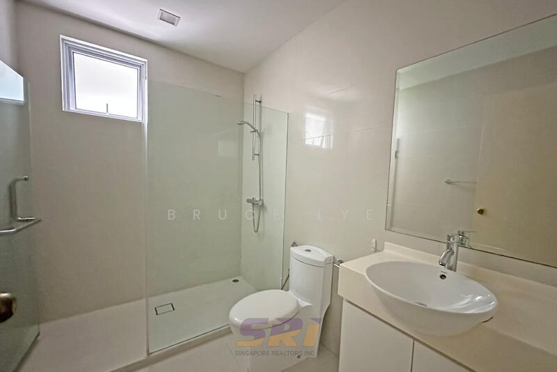 ⭐️ Elevated DualFrontage Home nestled in Greenleaf Vicinity ⭐️