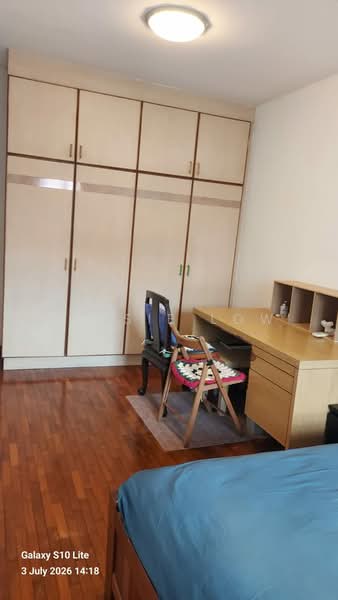 Sennett Estate Potong Pasir, Mulberry Avenue, Room Rental, 250 sqft, Terraced House For Rent, by Jessie Low, 25020347 - Wardrobe and writing table/chairs - PropertyGuru.com.sg