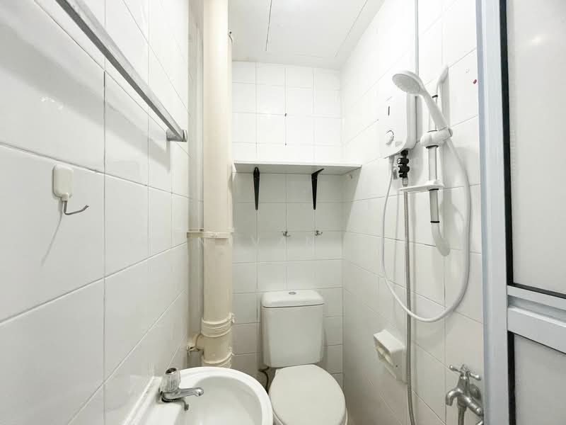 The Blossomvale, 900 Dunearn Road, Room Rental, 150 sqft, Condominium For Rent, by Donavan Lai, 25021863 - PropertyGuru.com.sg