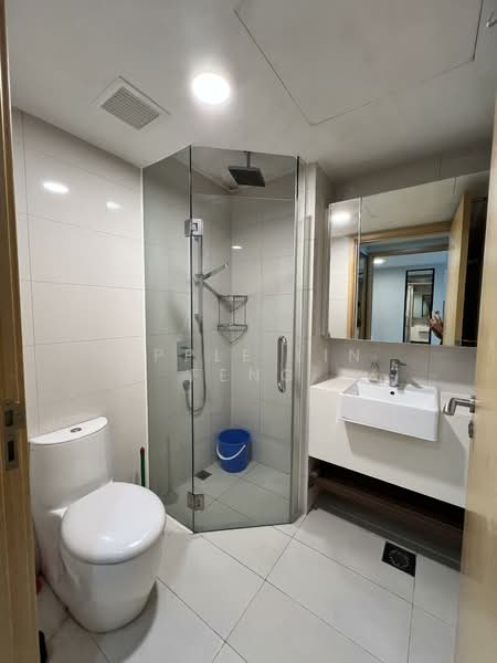 Eight Riversuites, 2 Whampoa East, 2 Bedrooms, 700 sqft, Condominium For Rent, by Apple Lin Feng, 25021900 - PropertyGuru.com.sg